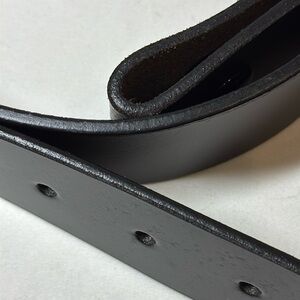 F&L Classic Men’s black full grain leather belt without buckle. 48. NWT.